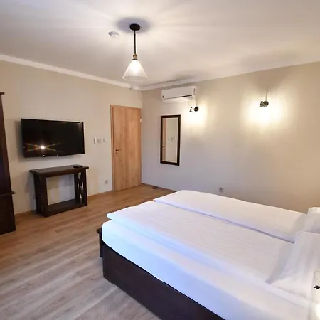Villa Tweed House