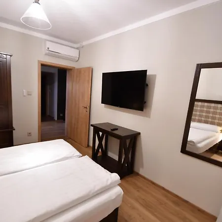 Tweed House Villa