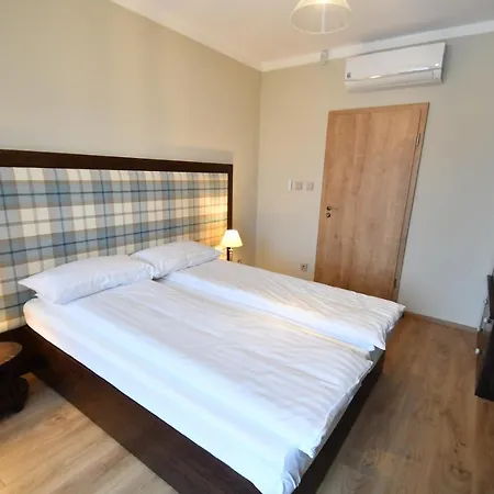 Villa Tweed House *